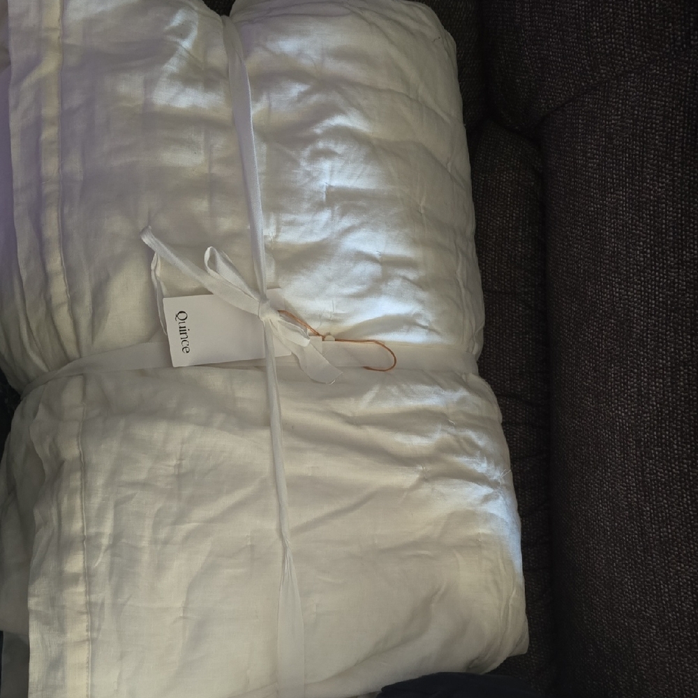Quince White Quilted Bedding Queen